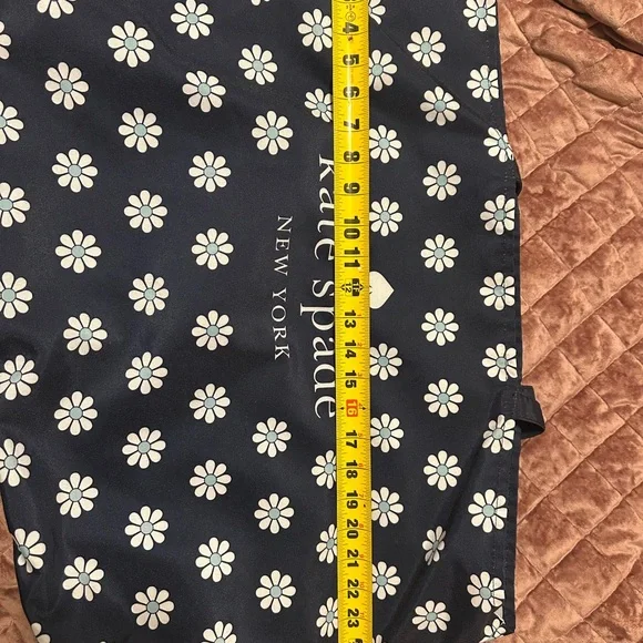 Kate Spade Dark Blue Daisy Tote - Picture 4 of 4